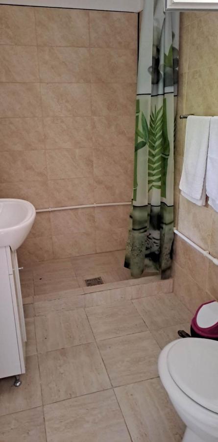 Casa De Vacanta Emd Ieşelniţa Exteriör bild